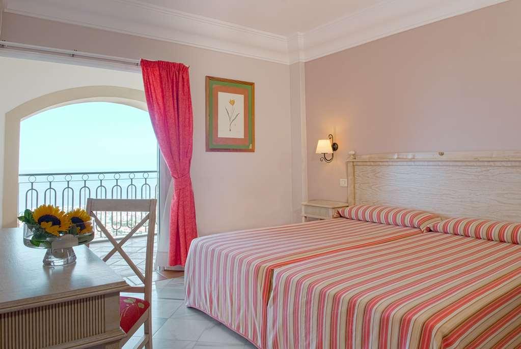 Hotel Las Aguilas Tenerife, Affiliated By Melia Puerto de la Cruz  Phòng bức ảnh